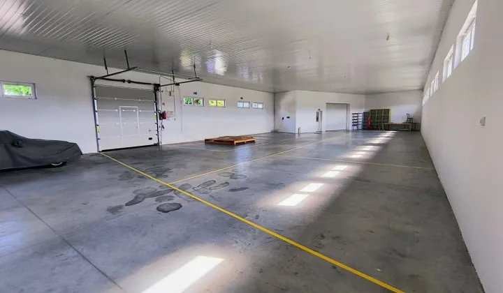 Nieruchomość komercyjna Dąbrówki