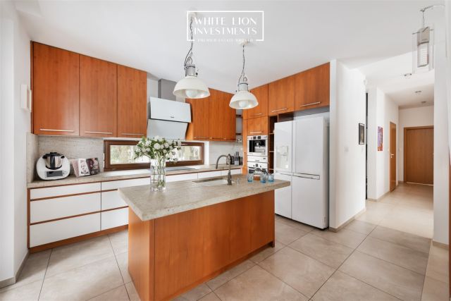 dom wolnostojący, 7 pokoi Komorów, ul. Północna. Zdjęcie 5