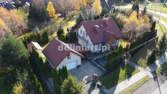 dom wolnostojący, 4 pokoje Zagórz. Zdjęcie 1