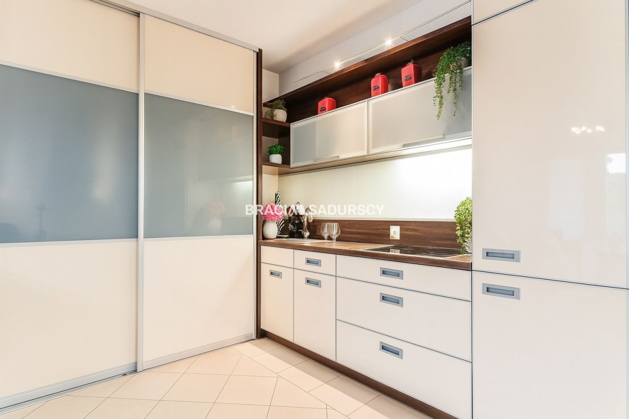 Mieszkanie 1-pokojowe Kraków Górka Narodowa, ul. Macieja Słomczyńskiego. Zdjęcie 3