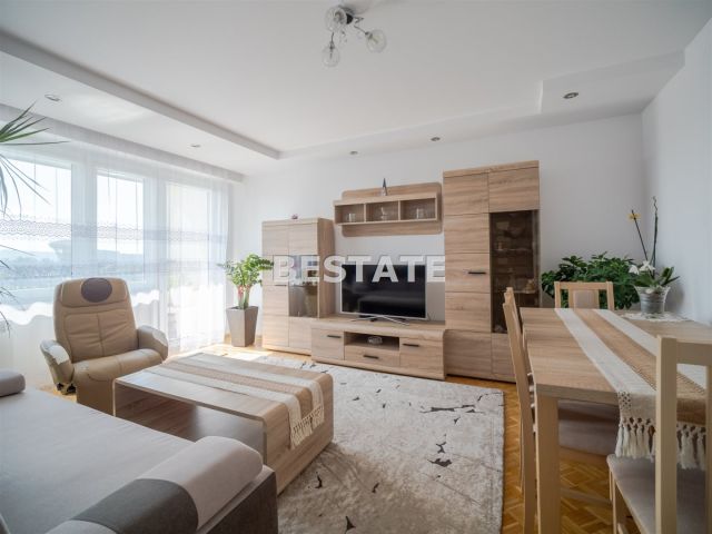 Mieszkanie 3-pokojowe Tarnów, ul. Marynarki Wojennej. Zdjęcie 2