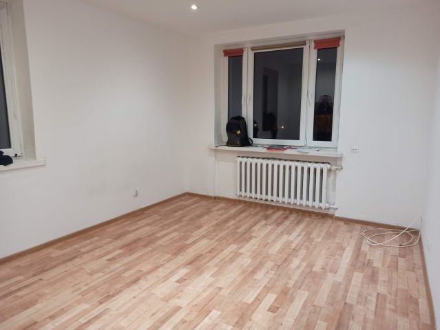 Mieszkanie 3-pokojowe Sochaczew Centrum, ul. Kpt. Wilhelma Kosińskiego. Zdjęcie 1