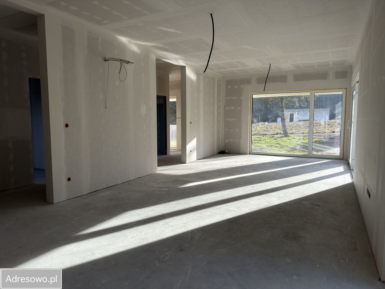 dom wolnostojący, 3 pokoje Osieczany. Zdjęcie 3