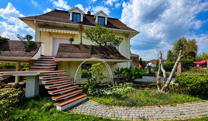 dom wolnostojący, 7 pokoi Mogilany, ul. Świątnicka