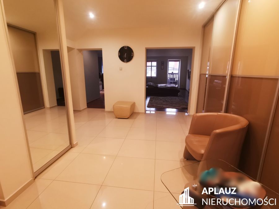 Mieszkanie 3-pokojowe Jelenia Góra Centrum. Zdjęcie 13