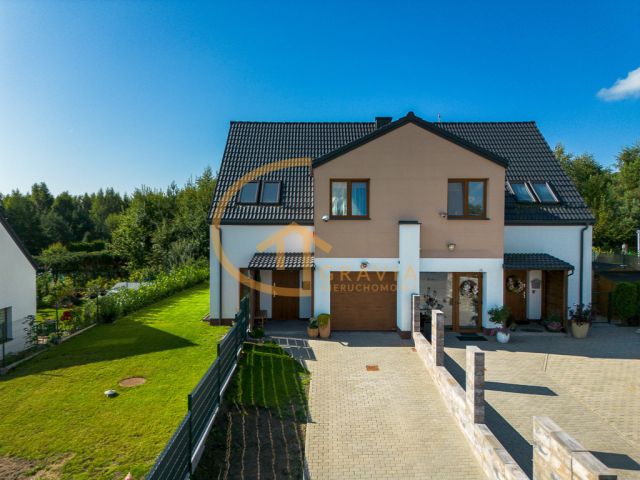 bliźniak, 4 pokoje Łapino Kartuskie, ul. Słonecznikowa. Zdjęcie 1