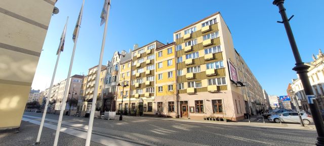 Mieszkanie 3-pokojowe Legnica Centrum, rynek Rynek. Zdjęcie 1