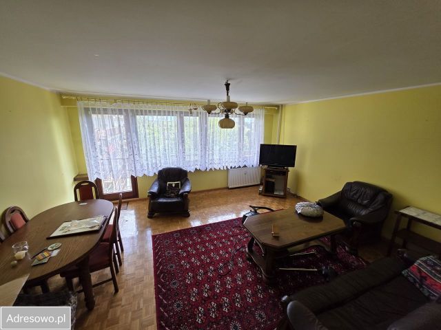 Mieszkanie 3-pokojowe Chrzanów, ul. Władysława Sikorskiego. Zdjęcie 1