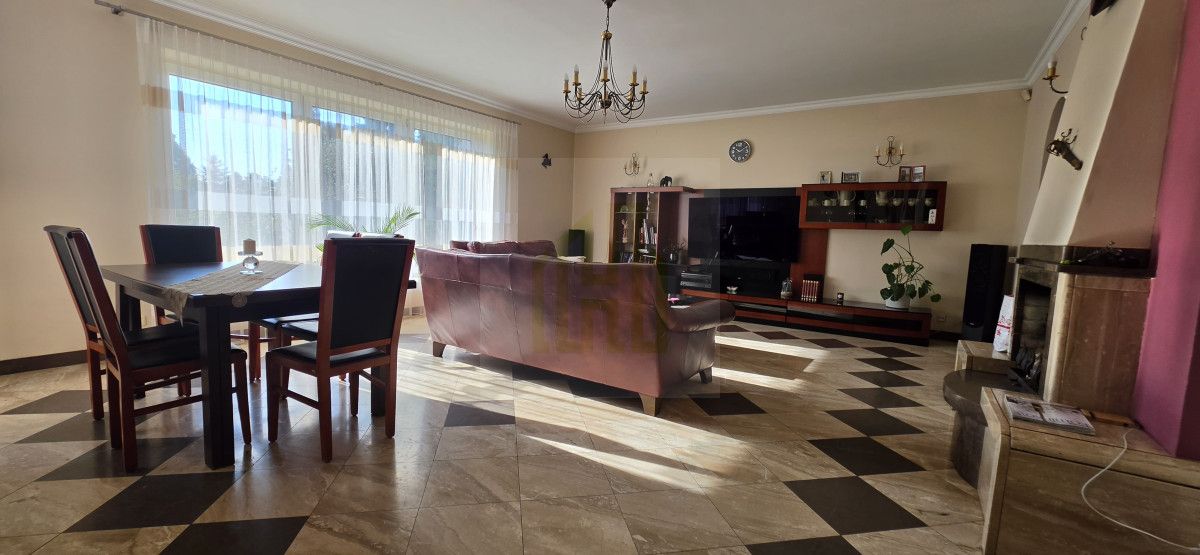 dom wolnostojący, 8 pokoi Grodzisk Mazowiecki. Zdjęcie 5
