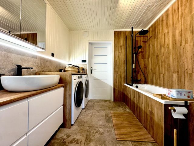 dom wolnostojący, 7 pokoi Jelenia Góra, ul. Adama Mickiewicza. Zdjęcie 10