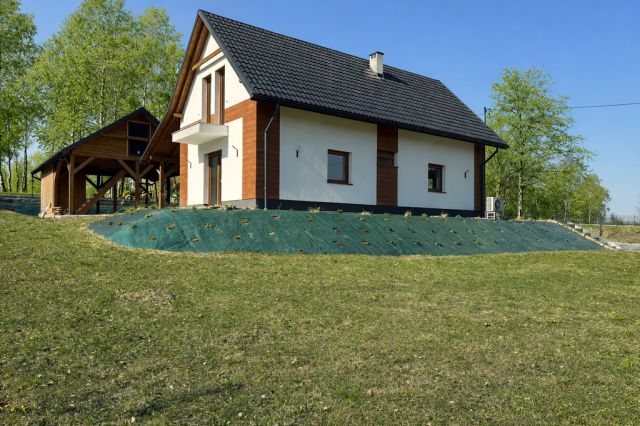 dom wolnostojący, 4 pokoje Lubenia. Zdjęcie 5