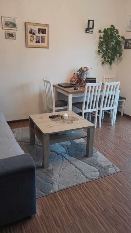 Mieszkanie 3-pokojowe Lubin, ul. Jana Kochanowskiego. Zdjęcie 1