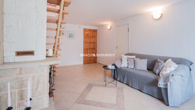 dom wolnostojący, 10 pokoi Łazy. Zdjęcie 10