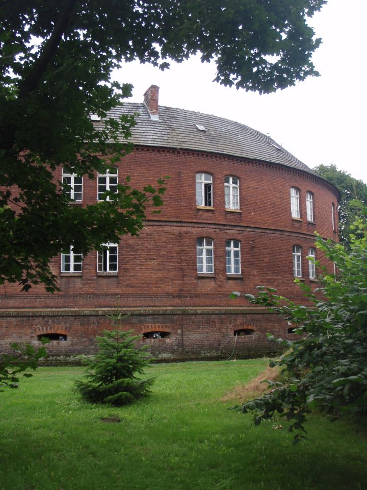 dom wolnostojący, 18 pokoi Kędzierzyn-Koźle Koźle, ul. Wyspa. Zdjęcie 12