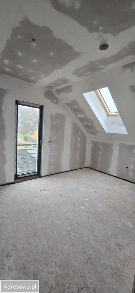 dom wolnostojący, 4 pokoje Ligotka. Zdjęcie 2