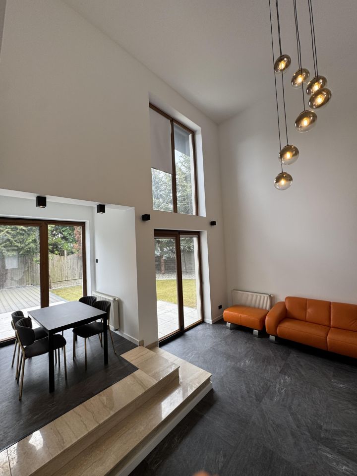 dom wolnostojący, 7 pokoi Warszawa Białołęka, ul. Juranda ze Spychowa. Zdjęcie 15