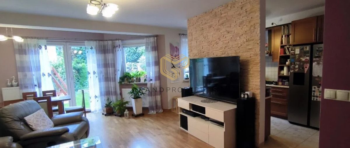 dom szeregowy, 6 pokoi Warszawa Wawer. Zdjęcie 3