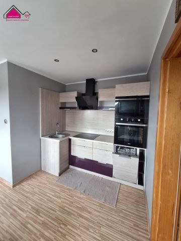 dom szeregowy, 1 pokój Ślesin, ul. Żwirki i Wigury. Zdjęcie 1