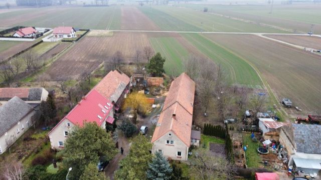 dom wolnostojący, 5 pokoi Chwalibożyce. Zdjęcie 1