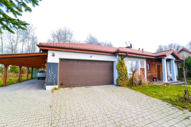 dom wolnostojący, 4 pokoje Prażmów. Zdjęcie 3