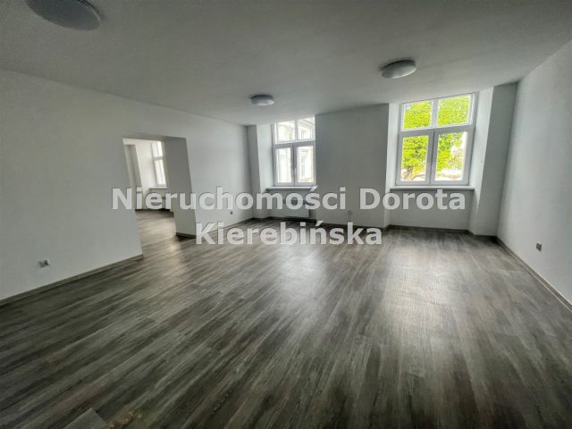 Lokal Tomaszów Mazowiecki, pl. Tadeusza Kościuszki. Zdjęcie 1