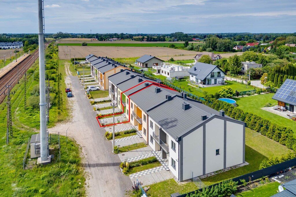 dom szeregowy, 4 pokoje Bieniewice, ul. Dobra. Zdjęcie 3