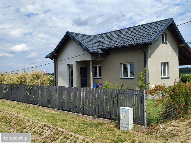 dom wolnostojący, 3 pokoje Łasieczniki. Zdjęcie 1