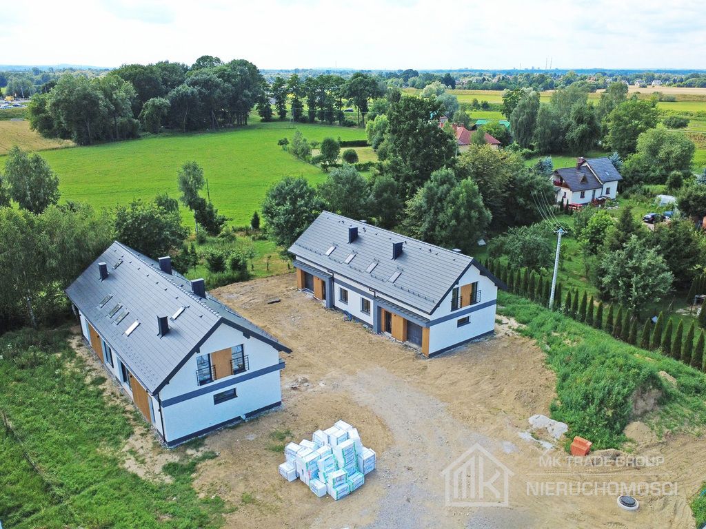 bliźniak, 5 pokoi Niepołomice Grobla. Zdjęcie 3