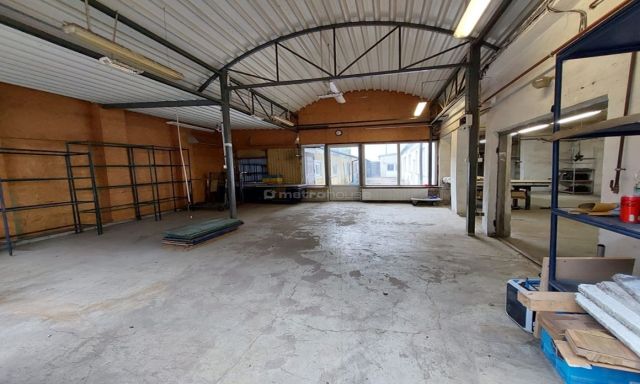 Hala/magazyn Marki, ul. Wesoła. Zdjęcie 9