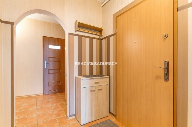 Mieszkanie 2-pokojowe Kraków Czyżyny, os. Dywizjonu 303. Zdjęcie 15