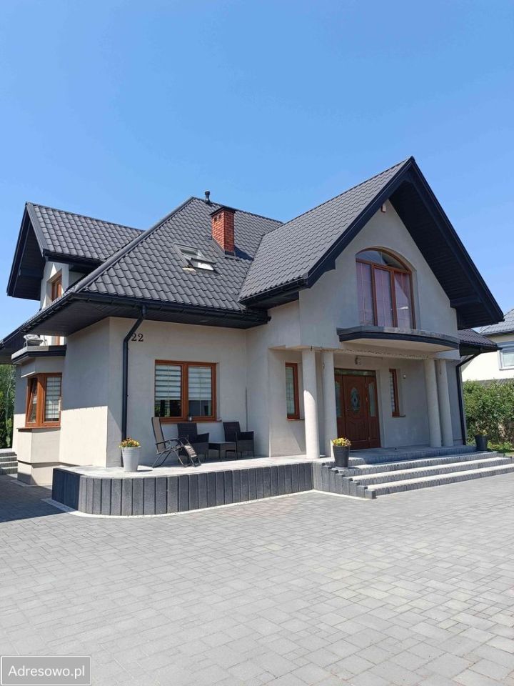 dom wolnostojący, 6 pokoi Radom Malenice. Zdjęcie 1