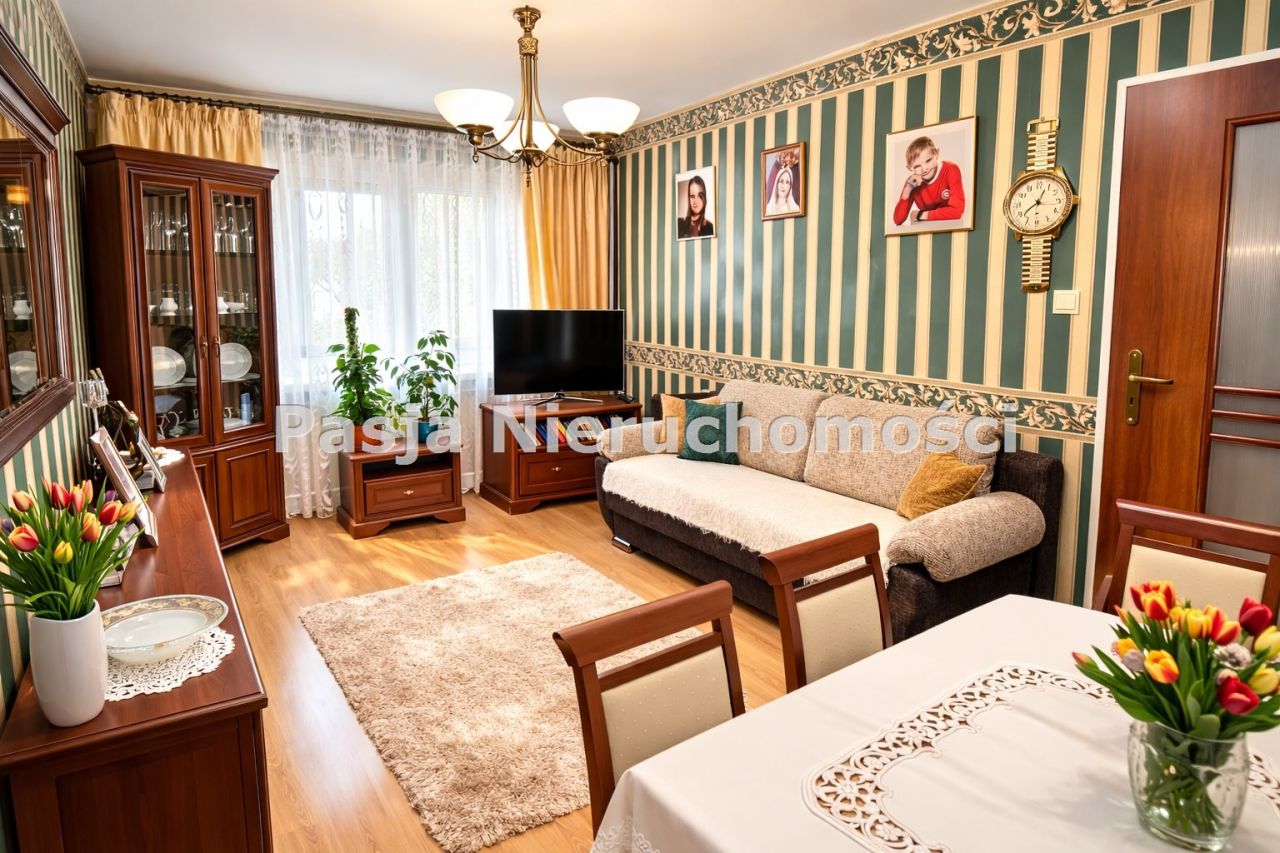 Mieszkanie 3-pokojowe Płock, ul. Dobrzyńska. Zdjęcie 2