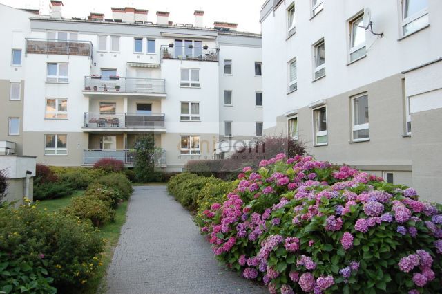 Mieszkanie 3-pokojowe Piaseczno, ul. Młynarska. Zdjęcie 1