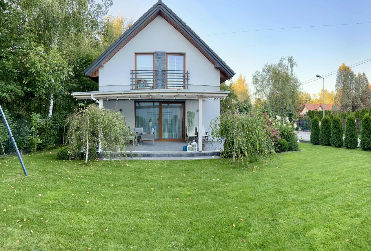 dom wolnostojący, 4 pokoje Chotomów, ul. Spacerowa