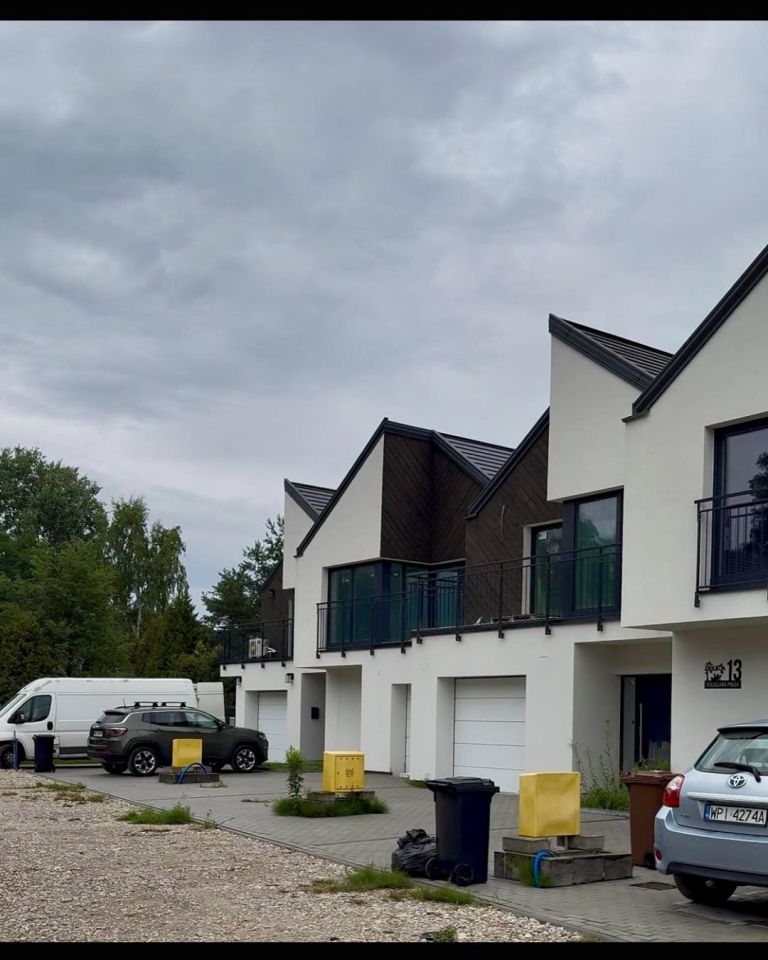 dom szeregowy, 4 pokoje Kąty. Zdjęcie 3