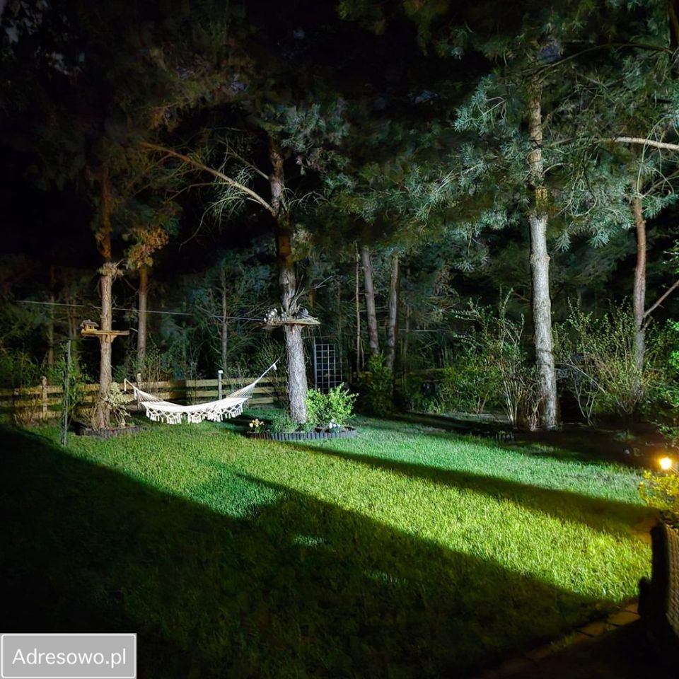 dom wolnostojący, 1 pokój Lutom. Zdjęcie 9