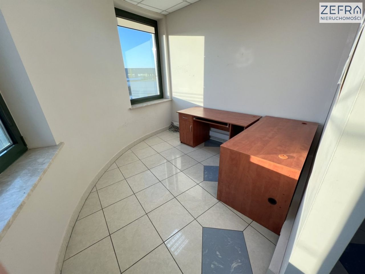 Biuro Kraków Prądnik Biały, ul. Stawowa. Zdjęcie 5