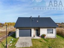 dom wolnostojący, 4 pokoje Oleśnica