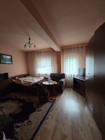 dom wolnostojący, 4 pokoje Radonie. Zdjęcie 2