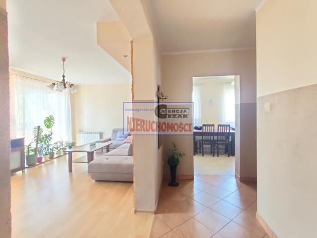 dom wolnostojący, 4 pokoje Kolonie Stanisławów. Zdjęcie 3