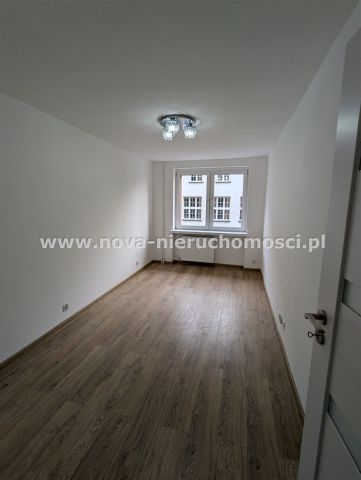 Mieszkanie 4-pokojowe Rybnik Śródmieście, ul. Tadeusza Kościuszki. Zdjęcie 3