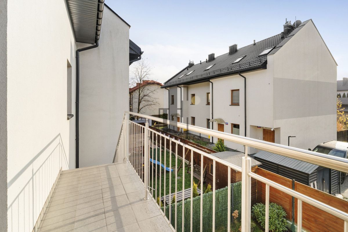 dom szeregowy, 7 pokoi Kobyłka, ul. Leszka. Zdjęcie 17