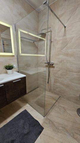 Mieszkanie 3-pokojowe Zielonka, ul. Prymasa Stefana Wyszyńskiego. Zdjęcie 8