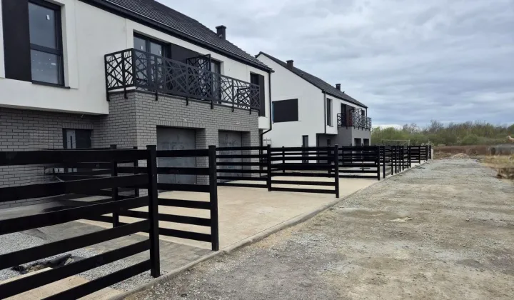 bliźniak, 4 pokoje Wrocław, ul. Mrozowska