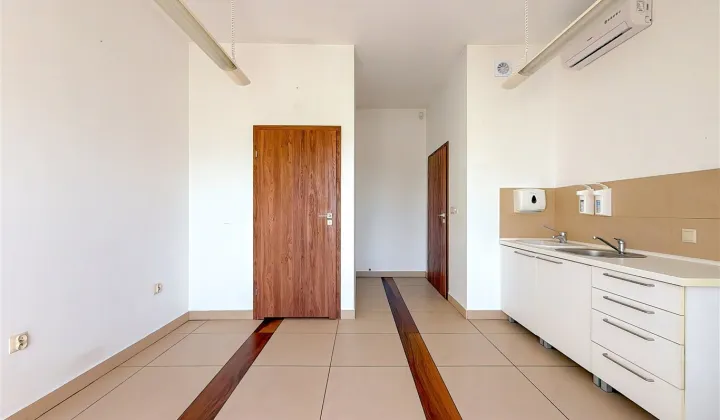 Lokal Bielsko-Biała Leszczyny, ul. Żywiecka