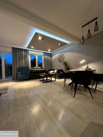 dom szeregowy, 4 pokoje Wieliczka, ul. Chabrowa. Zdjęcie 1