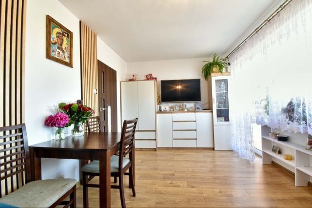 Mieszkanie 3-pokojowe Bakałarzewo, os. Północ. Zdjęcie 1