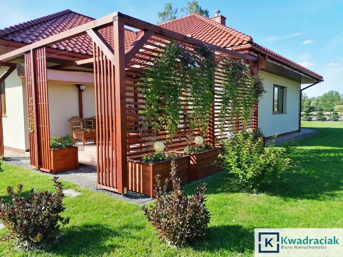 dom wolnostojący, 4 pokoje Żarnowiec. Zdjęcie 26