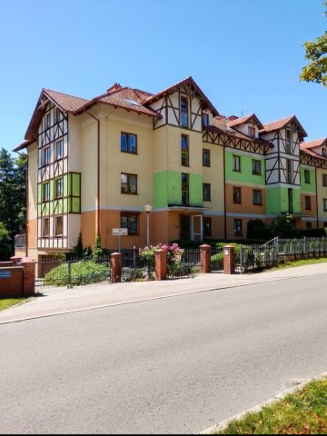Mieszkanie 3-pokojowe Szczawno-Zdrój, ul. Adama Mickiewicza. Zdjęcie 1
