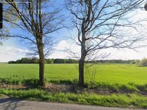 Działka inwestycyjna Trojany